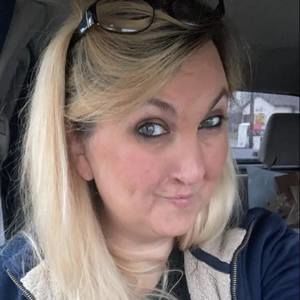 Meet your Posher, Steph